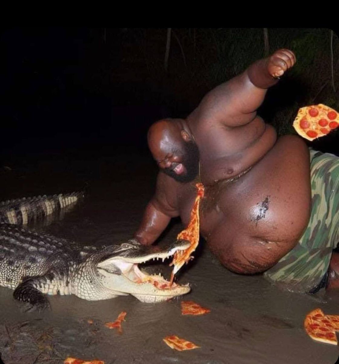 heis_dhemy's tweet photo. Kungfu fat man 😂 chale https://t.co/jmFcn9fZhi