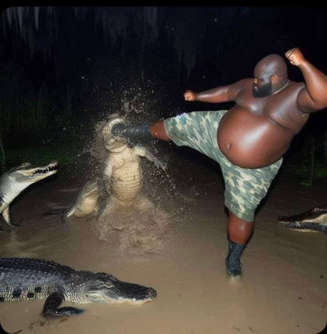 heis_dhemy's tweet photo. Kungfu fat man 😂 chale https://t.co/jmFcn9fZhi