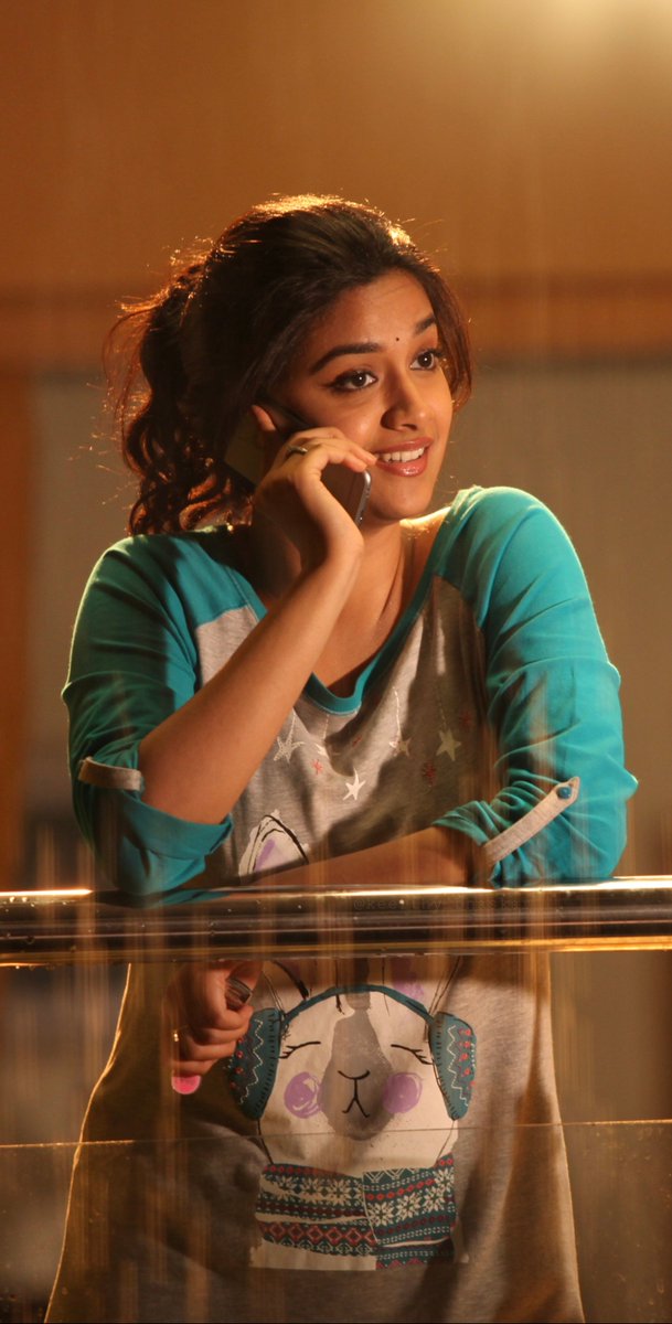 KeerthysCULT's tweet photo. 7 years Of Kavya Papa Cuteness 😚🩵
@KeerthyOfficial #KeerthySuresh
#7YearsOfRemo https://t.co/mue9ejlaFf