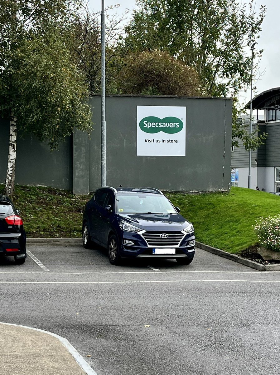 ℙ𝕒𝕦𝕝 𝔸𝕙𝕖𝕣𝕟 tweet media