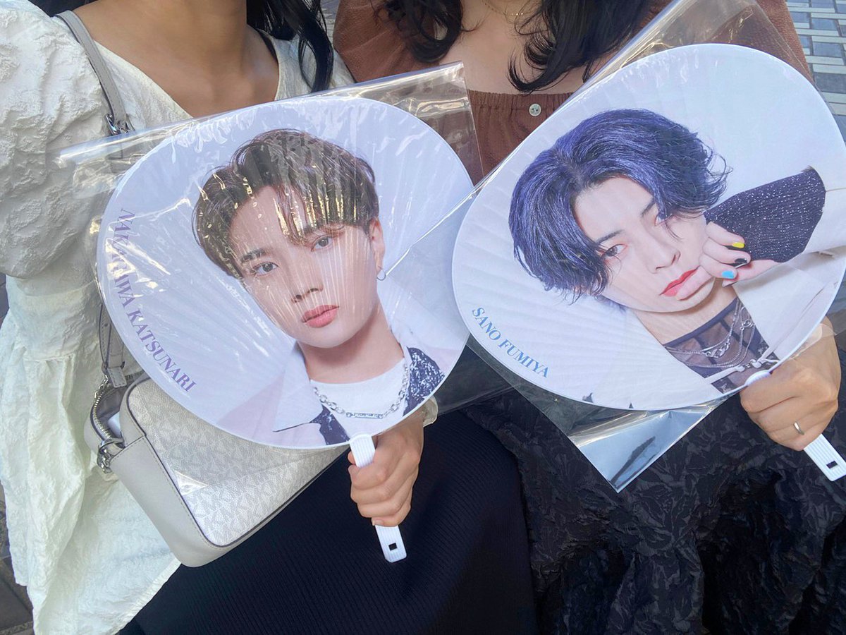 mxkixnyan's tweet photo. -MUSEUM-埼玉公演 1部からの三郷花火大会〜＊
今日もありがとね💜💙 https://t.co/nXBgBYH5RB