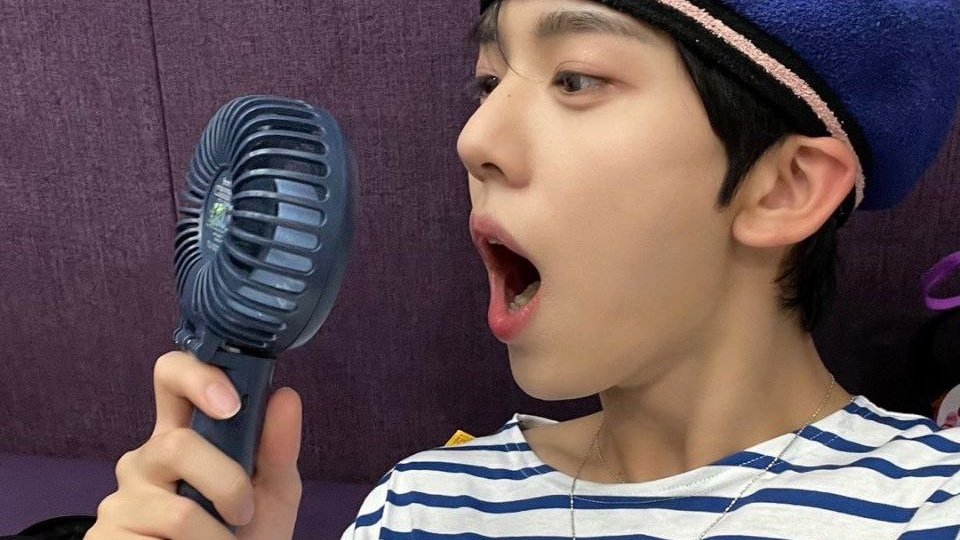 ໒  📡 ㅤ𝐙𝐄𝐑𝐎基𝐎𝐍𝐄   :   #Azriēl    ✦   𝚞𝚙date   ›   #환영·𝐭oꪆ୧𝕞ōōn𝚕and   ˖   #𝑠a𝚢𓈒࣪໑짠쿵쾅

Aquí andamos, en el debut de las preciosas <a href="/moonlandfiles/">𝕞ōōn ⋆｡𖦹 𝚕and</a> bien ready para felicitarlas porque son unas maravillosas estrellas en ascenso.