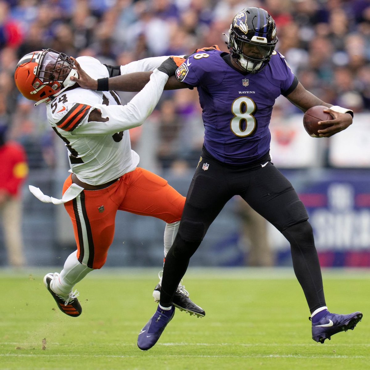 NFL_DovKleiman's tweet photo. #Ravens QB Lamar Jackson is quietly having one of his best seasons.

Jackson has 8 TDs to only 1 INT this season for the 3-1 Ravens, and he's still leading the NFL in rushing among QBs with 220.

His completion % is career high 74.3, his career % was 63.7 prior to this season.

He has completed at least 70% of his passes each game this season, the only QB in the league to do so. 

The new offense under OC Todd Monken is working out.

(h/t @ProFootballTalk)