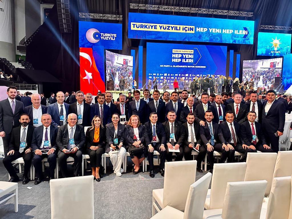 menderesturel's tweet photo. AK Parti 4. Olağanüstü Kongresi’nde Sn.Cumhurbaşkanımızın takdir ve tensipleri, kongremizin teveccühü ile yeniden MKYK üyeliğine seçilmeme katkı koyan tüm büyüklerime, dostlarıma teşekkürlerimi sunuyorum.

Antalya’dan MKYK asil listesine seçilen @muftoglukuddusi kardeşimi de tebrik ediyor; yeni dönemde görev alacak tüm arkadaşlarıma başarılar diliyorum.
#HepYeniHepİleri