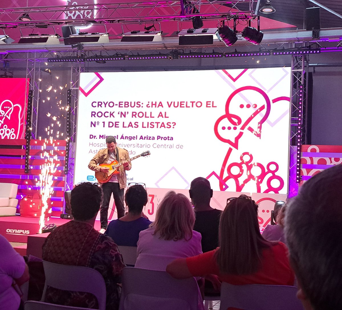 Momentazo!! <a href="/MiguelAriza83/">Miguel Ariza Prota</a> 
#videoforoneumología