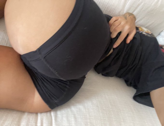 🍑 https://t.co/DJNJ7beV3Q