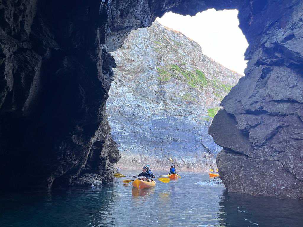 St Agnes trips available on Tuesday 10am and 1pm. Book here korukayaking.co.uk
#cornwall  #stagnes #autumnadventures