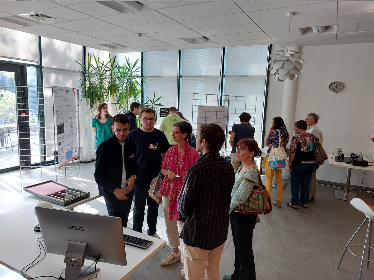 La #Fêtedelascience bat son plein à l'Institut d'Optique 💥 Rdv aujourd'hui et demain de 14h à 18h ! #AnneePhysique @UnivParisSaclay @INP_CNRS @CNRSIdFSud