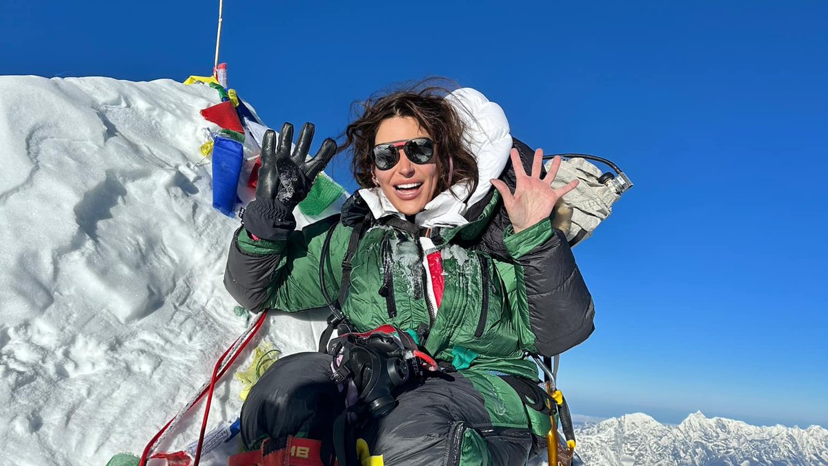 EverestToday's tweet image. Two American women- Gina Marie (L) and Anna Gutu (R), who were in a tough race to be the first American woman to scale all 14 eight-thousanders, were on their final push on  Shishapangma today were hit by the avalanche, where Anna is found dead along with her guide Mingmar Sherpa…
