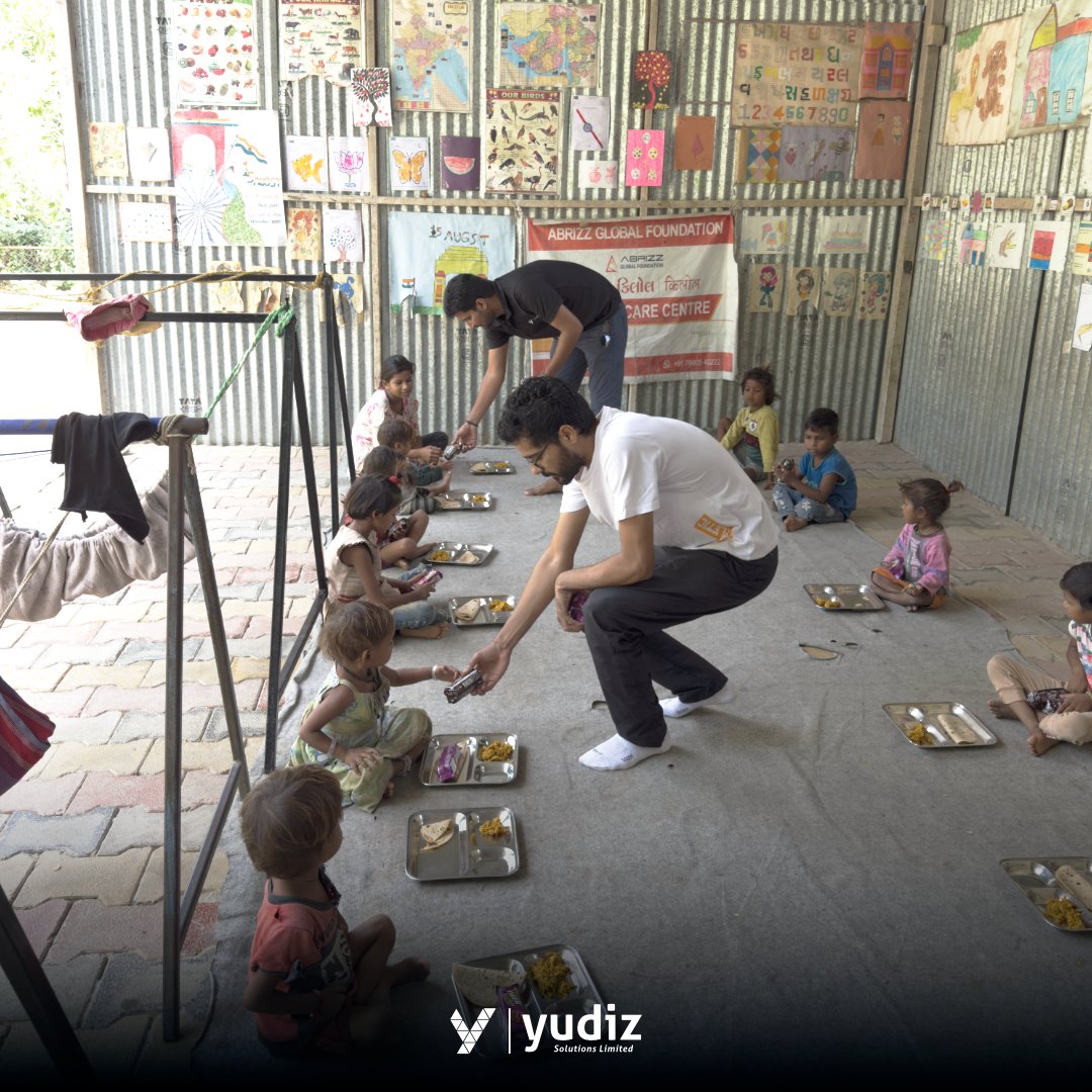yudizsolutions's tweet photo. 🌊✨ Our hearts swell with gratitude for everyone who joined hands in spreading smiles. Anticipating the next chapter of joy and togetherness next year! 🚀💙

#YudizSolutions #JoyOfGivingWeek #SpreadingSmiles #Gratitude #NextLevelJoy #Happiness https://t.co/pkyAd32Adj