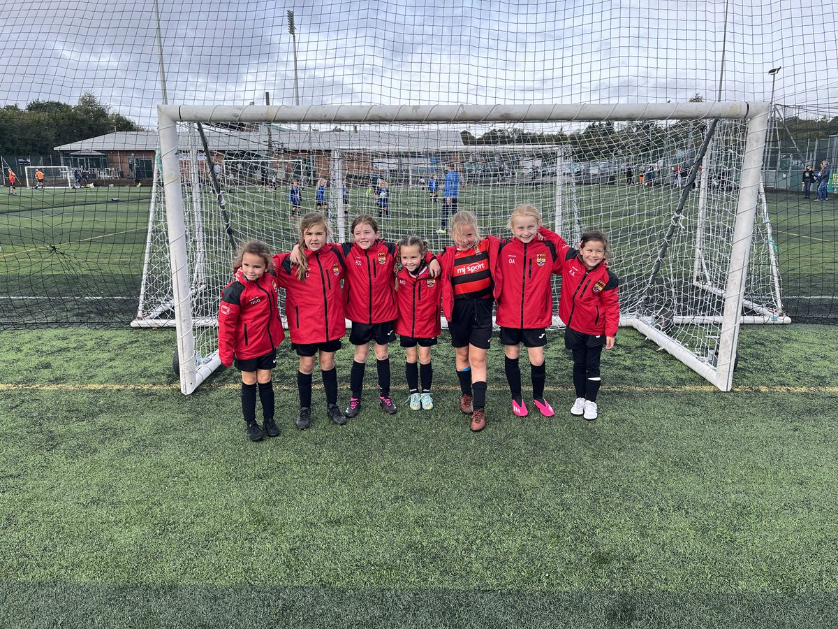 Cramlington Juniors Girls with their new Stanno Coats