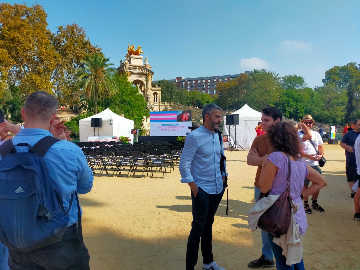 eugenivillalbi's tweet image. 2️⃣7️⃣anys de l'assassinat la Sonia Rescalvo a mans d'un grup feixista.

#Homenatge #Memòria i #Lluita 

No és tracta només de drets🏳️‍⚧️ Parlem, també, del dret a viure bé. A poder projectar-se al futur. A tenir un projecte de vida, en igualtat de condicions i sense discriminació.