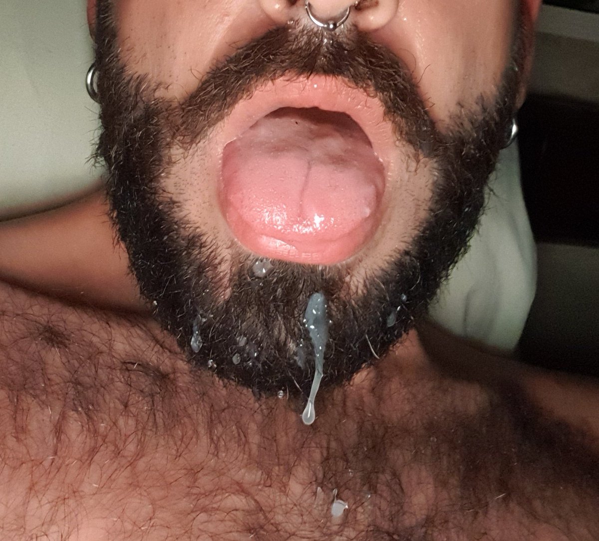 Probably__Never's tweet photo. @johnnybe91 Μόνο μια https://t.co/Qaj5MhTfna