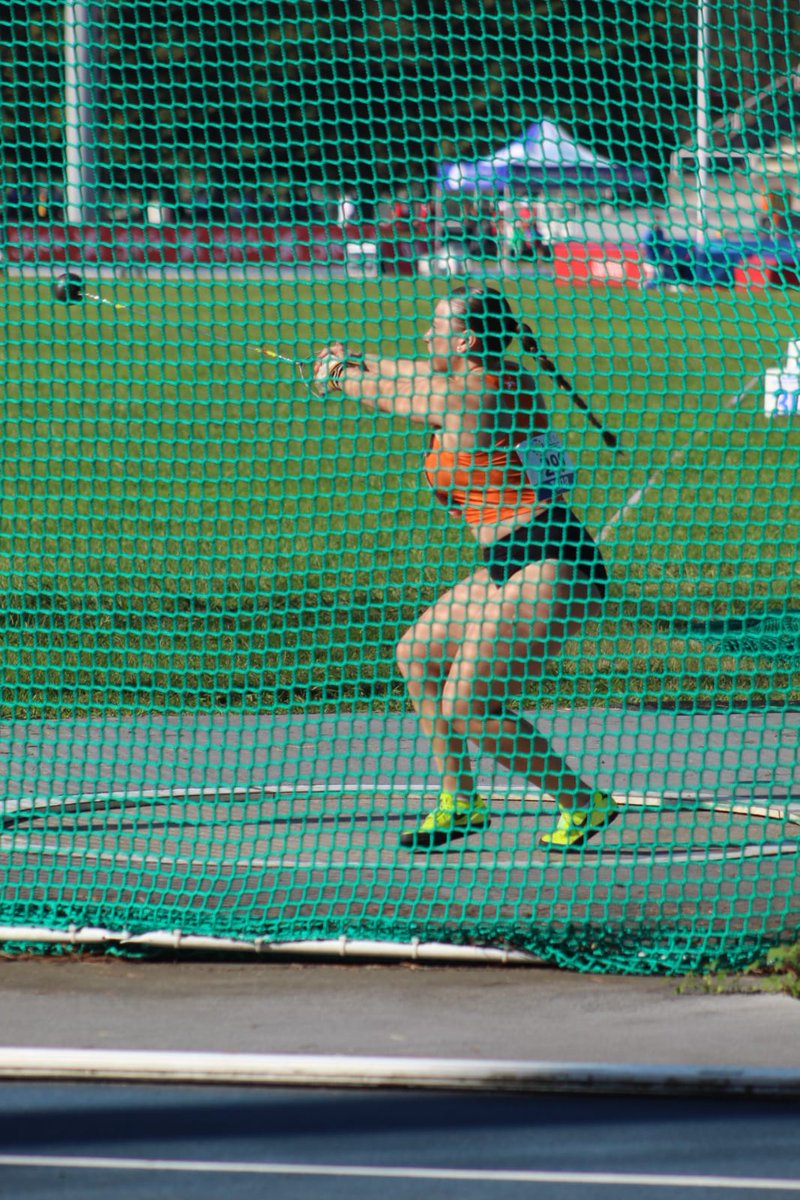 AtleElsSitges's tweet photo. Maria Draghici, atleta del Club @AtleElsSitges de #Burjassot vence en el #CtoEspSelAut Sub16 de @atletismoRFEA y @deportegob de #Gojón en lanzamiento de martillo, "abriendo el melón" de las medallas para @atletismeFACV 
@EduardoLCoach @DonViNavarro https://t.co/Y8Rc8W0snE