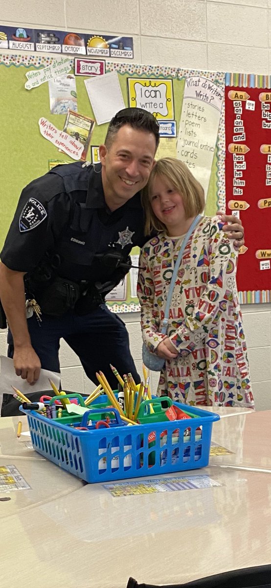 MrsMooreSA95's tweet photo. Today our school had a practice drill for a Lockdown. My students did an outstanding job! Officer Todd unlocked our door. He told us how proud of us he was, and then this sweetheart asked, “Can I have a quick hug before you go?” 🥰 Thanks LZPD for all you do! #BetterTogether. https://t.co/wcoEhJlL4M