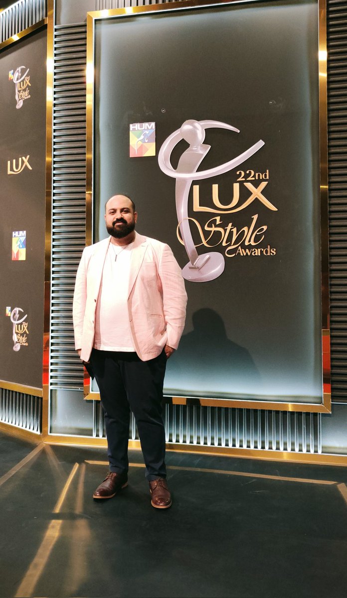 AdEmmanuel17's tweet photo. About Last night at #LSA2023 ..
Nominated for the best song of year for the Film Tichbuton. Congrats to @ferozekhaan for bagging the best actor award for the team Tichbuton.
#LSA2023 #Tichbutton #FarhanSaeed https://t.co/4cNN8fagnK