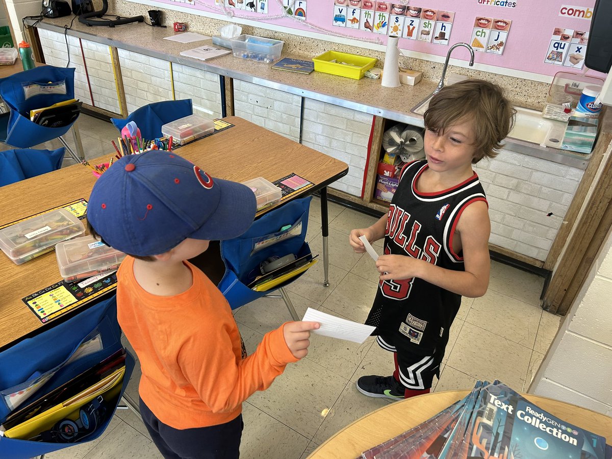 MissSprowls2022's tweet photo. Yesterday students played quiz quiz trade in order to learn their tricky words! They did absolutely amazing! #112Leads #wt112 https://t.co/O9xfE5AmL0