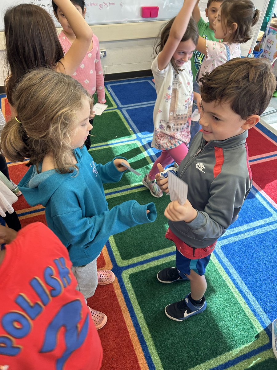 MissSprowls2022's tweet photo. Yesterday students played quiz quiz trade in order to learn their tricky words! They did absolutely amazing! #112Leads #wt112 https://t.co/O9xfE5AmL0