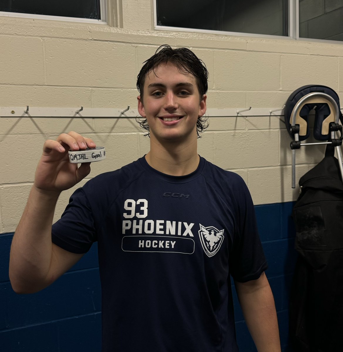 PhoenixSherbroo's tweet photo. Félicitations à Jesse Carrière qui a marqué son premier but en carrière dans la @LHJMQ hier soir contre l'Océanic à Rimouski. #Firstbutnotlast https://t.co/Vi4z9hTzOk