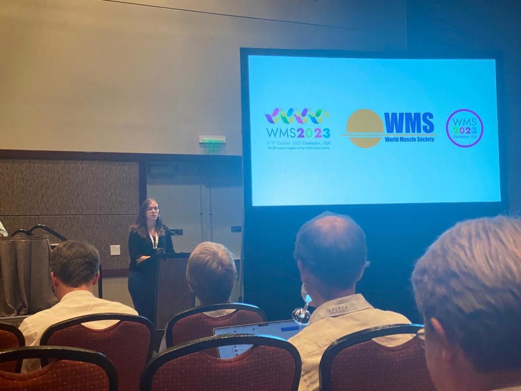 Inst_Myologie's tweet photo. #WMS2023 * Day 3 * Louise Benarroch and @antonioatalaia presenting their work at @WorldMuscleSoc congress during short oral presentations' & posters' sessions. #striatedmuscle #laminopathies #treatabolome
@researchmyology @BiotherapiesIns https://t.co/DNrak4fEiE