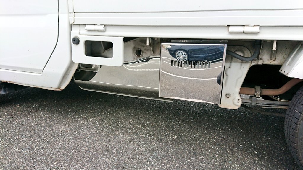 GZG50_9's tweet photo. 通勤車仕様変更✨
ワンオフメッキ加工にステンレス多様で
派手なヤンちゃ仕様になりました🤭 https://t.co/jaVJf9NQwD