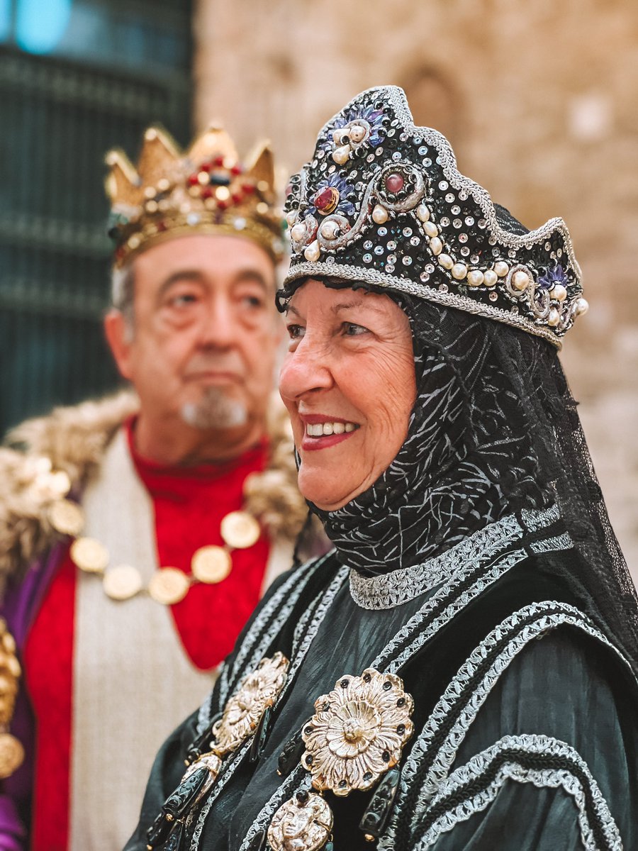 burgoscidiano's tweet photo. ¿Puede haber ciudad más bella que #Burgos para celebrar un festival medieval? Hoy emocionados tras el desfile y el pregón a cargo de @Ayoze_Alonso de @cb_tizona 

¡Viva Burgos! ¡Viva El Cid! ¡Viva el #BurgosCidiano! https://t.co/zt2TaVWpJT