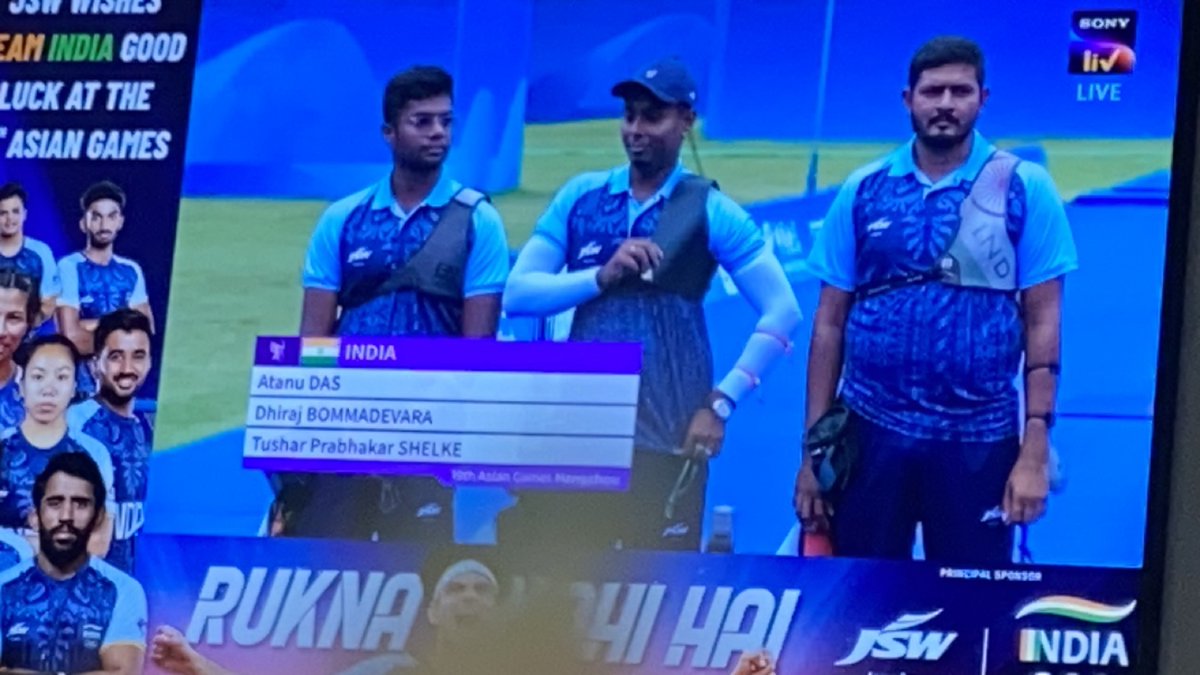 KanwariaSimran's tweet photo. Indian Archers all the way👏😍
Proud of them🇮🇳🫡
Giving Remarkable performances in the Individual and team events👏😍🏹and winning medals🥇🥈🥉
Amazing indeed👏Thrilled to watch them doing their best 😍🔥Best wishes for their future ventures👍
#Archery 
#AsianGames 
#Cheer4India https://t.co/XWapZBqgrX