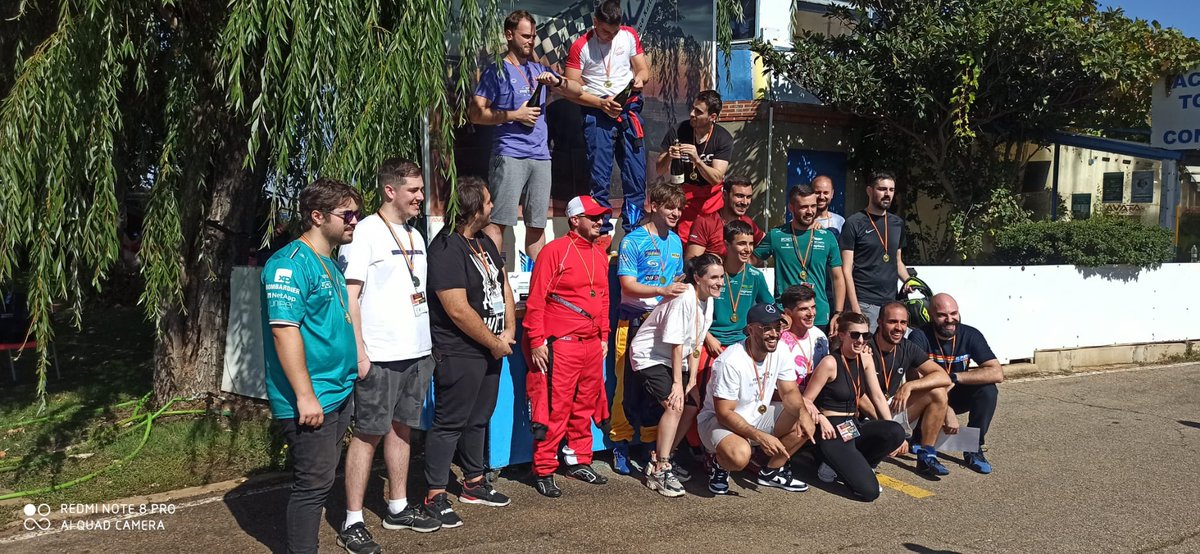 EVENTAZO #HoffKartingSeries

1° Marko
2º <a href="/Hales_F1/">Alejandro Ruiz-Cabello</a> 
3º <a href="/1995Luiso/">Luiso 🏁</a> 

Muchas gracias a <a href="/CIRCUITOCASTRO/">Karting Castroponce</a> por la organización y a todxs los pilotos por acercarse y participar