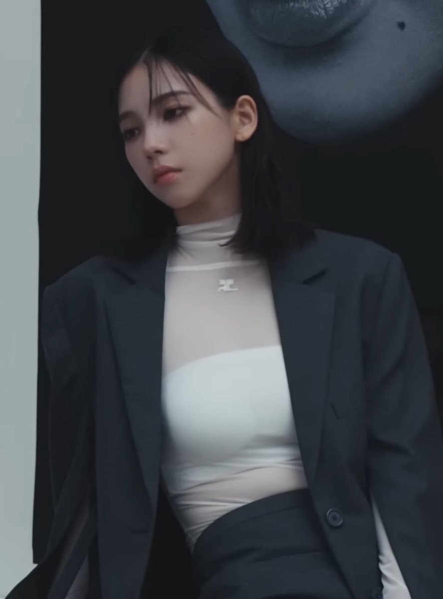 krnsana's tweet photo. karina is never beating the hot ceo allegations https://t.co/Zb8fJtK4xP
