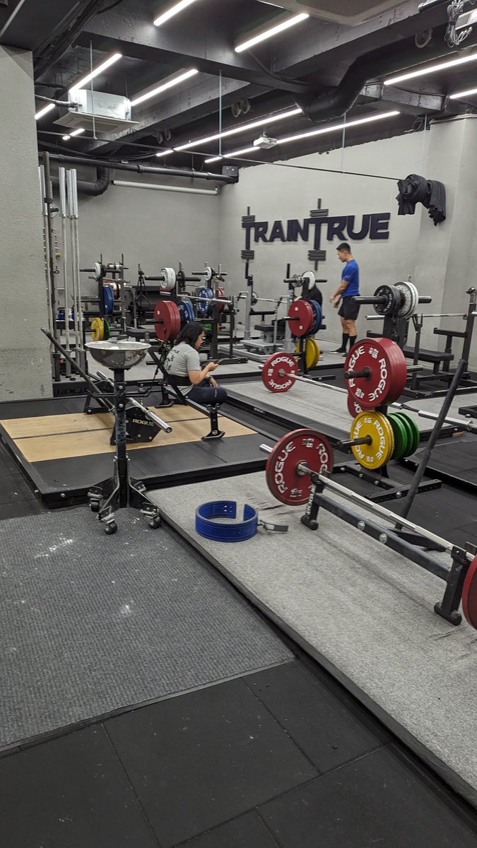 Went to TrainTrue gym today. Beautiful facility and feels like only powerlifting gym in Seoul. Will definitely be back 🥹