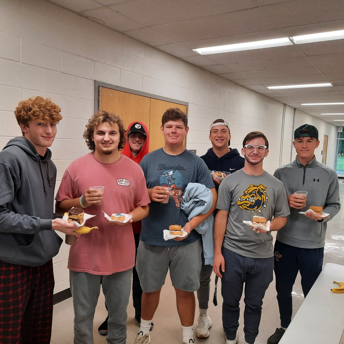 Each and every week
SHAKER'S MARKETPLACE provides donuts to our hungry dawgs on Saturday mornings while they review their Friday night game tape...we sincerely appreciate your generosity and support!! 
Thank you Shaker's!
<a href="/OFHSCheer/">OFHS Cheerleading</a> <a href="/OFfootball1/">OFfootball</a>