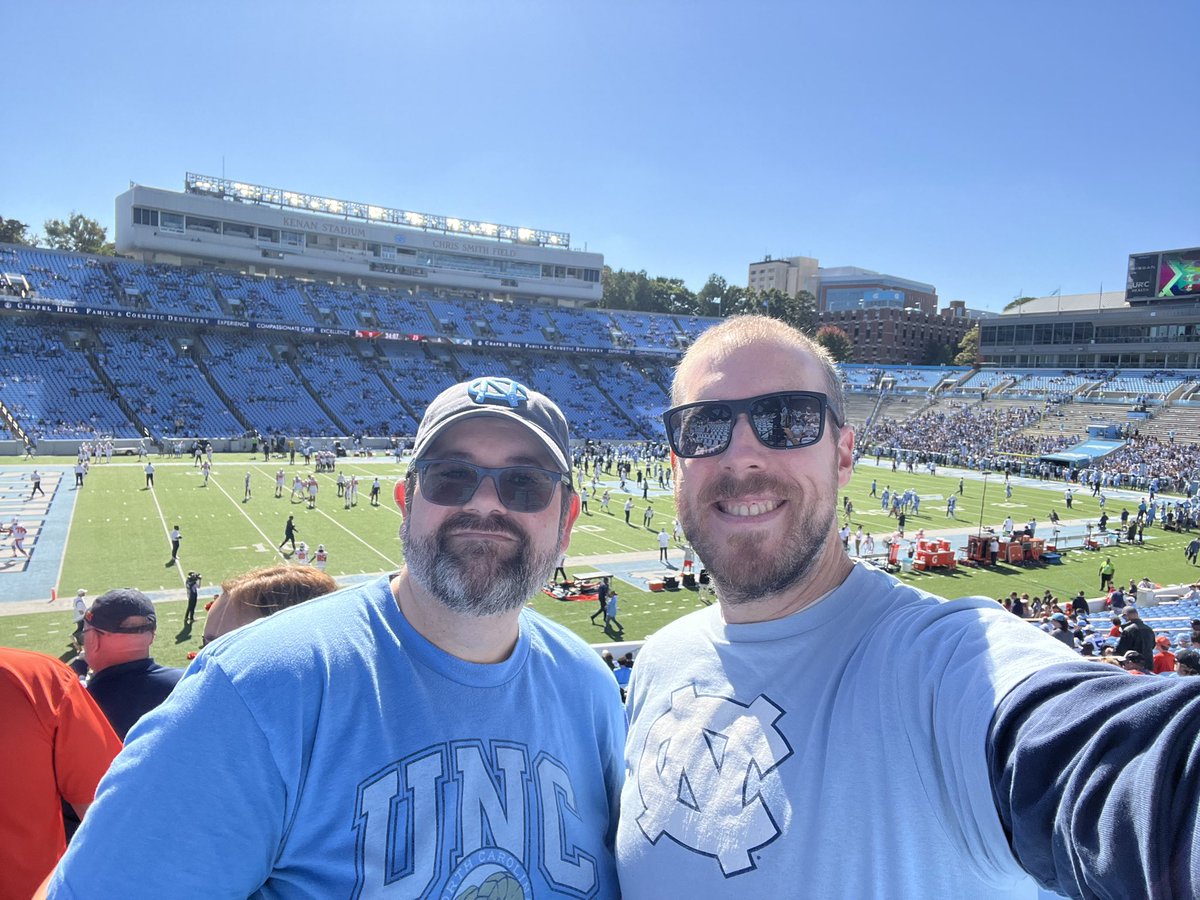 albhood's tweet image. Enjoying my four year cancer free gift from Kathleen thanks to @joeovies @giglio_OG and @UNCFootball .  Also had to wear the @HomefieldApparl t-shirt.  Go Heels!