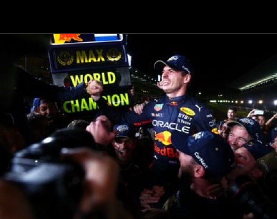🏆🏆🏆Derde WK  voor Max Verstappen. Wat een dominant seizoen bekroond met een derde wereldkampioenschap. 🏆🏆🏆