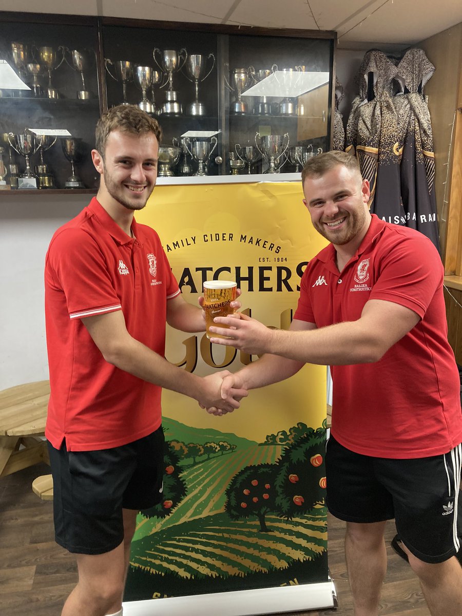 The reserves heading down to @ResBishop and winning a tough game against a decent young side 3-1. The <a href="/thatchers_cider/">Thatchers</a> MOTM goes to <a href="/Callum_Forbes4/">Callum Forbes</a> for scoring maybe goal of the season for next decade. Christ. #TheRedArrowsOntheCharge #ThunderBastard #PapiLats #WeTookTheLot