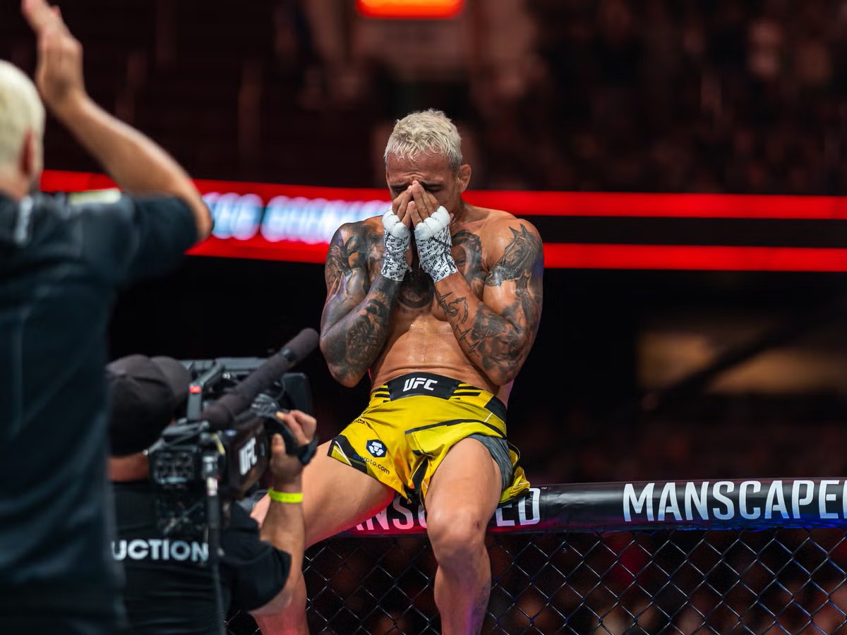 mmafilmroom's tweet photo. @UFCRosterWatch Gamrot when Oliviera pulls out with injury and Islam tears his Achilles mid fight https://t.co/0426fsvCq3