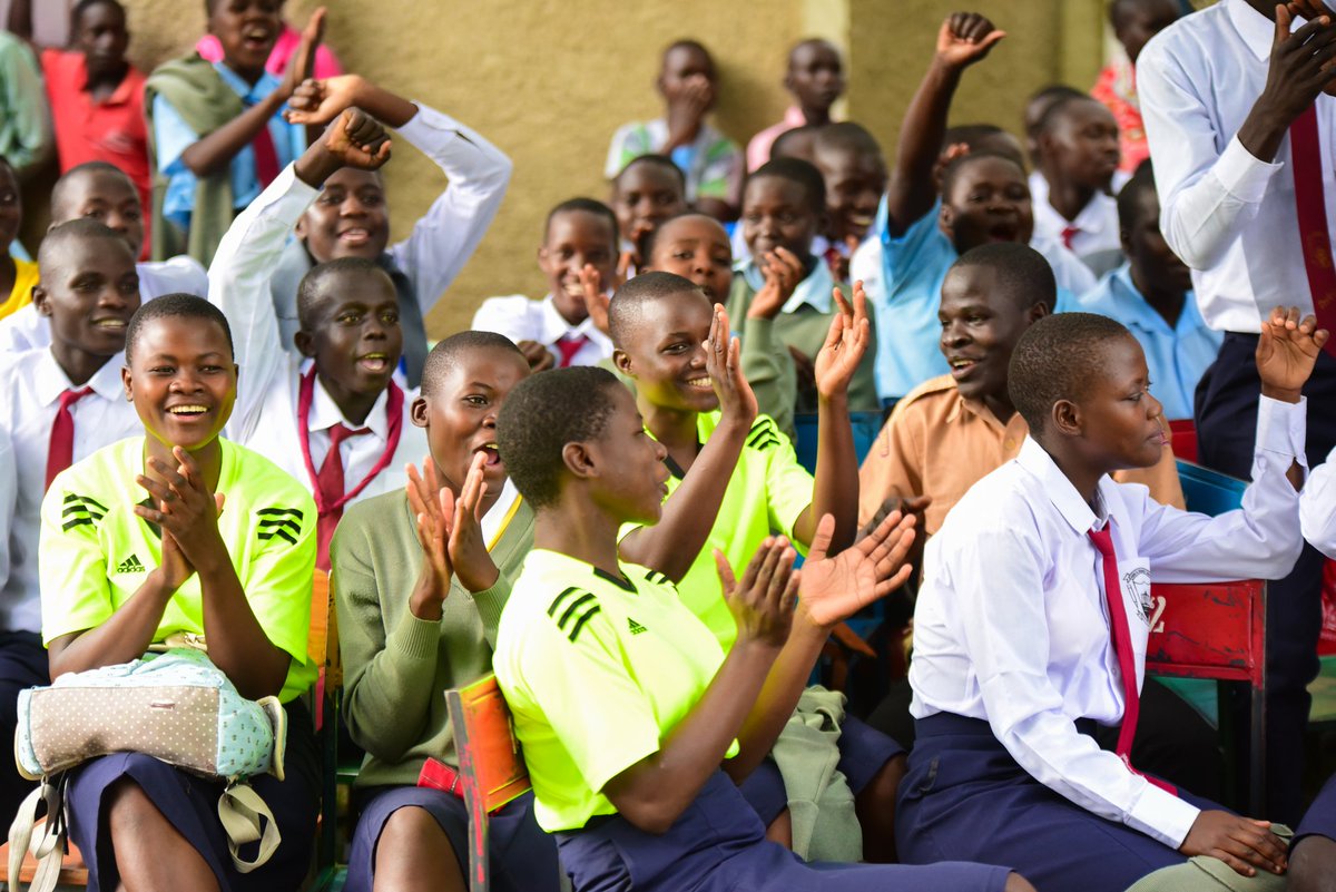orengo_james's tweet photo. This afternoon I joined the community of Nyabera in West Uyoma ward in raising funds for the crucial infrastructural development of Nyabera Mixed Secondary School. 

Our focus as a government revolves around  transforming the educational landscape and empowering countless underprivileged children and women in our community.