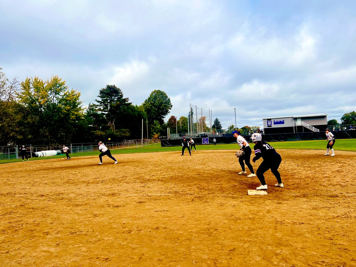 Black vs White Series Weekend 🤩 Game one goes to the Black team 💪🏻💜