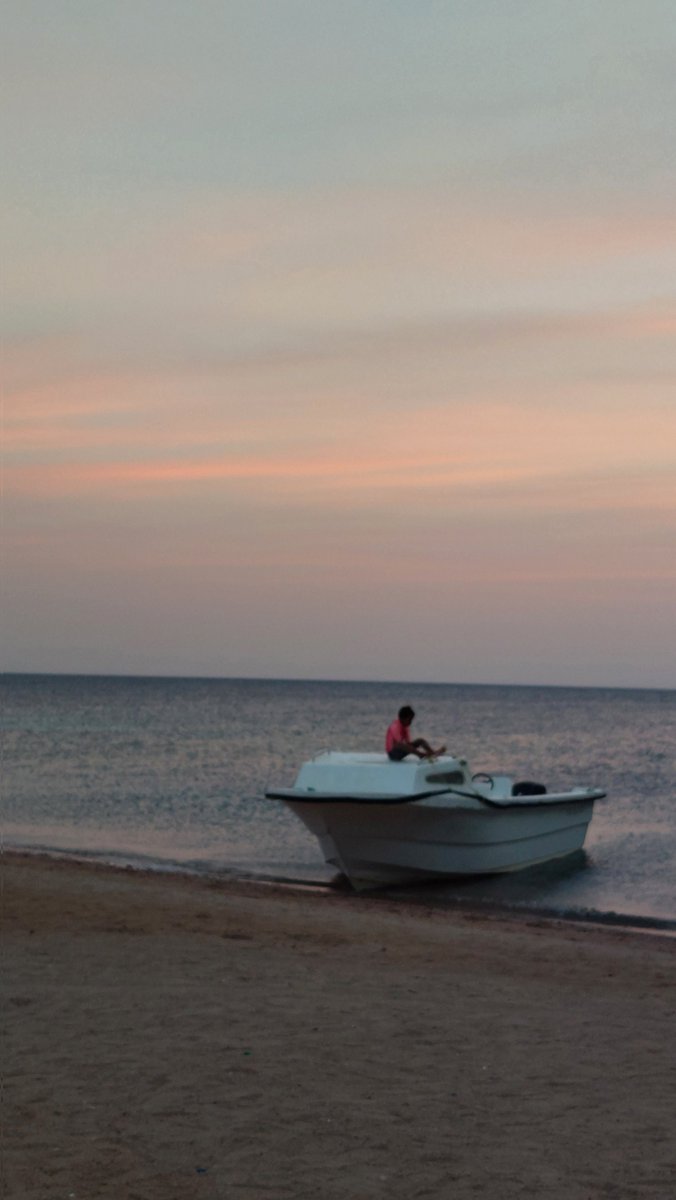 BostaikaFostika's tweet image. New Thread 
Fly me to Galoum!

#Dahab