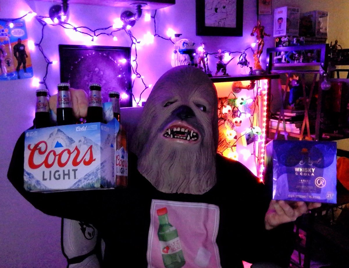 Chef_BooGaming's tweet photo. whos ready to party?? #chewbacca #rager https://t.co/pyP1m7B5ny
