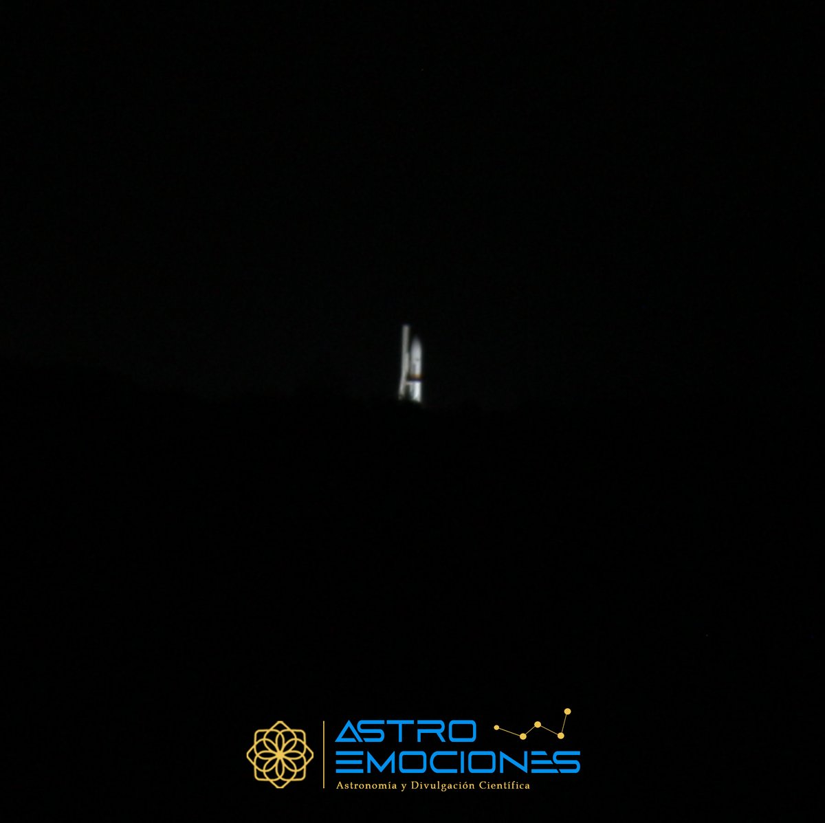 EmocionesAstro's tweet photo. ... secuencia 🚀.

#AstroEmociones @AstroEmociones astroemociones_ 
DIVULGACIÓN CIENTÍFICA
@PLD_Space

#space #science #cultura #educacion #startups  #aemprende #andaluciatrade #top50 #NASA #europeanspaceagency @esa @esa_es @iaa_csic #csic @CentrodeExcelenciaSeveroOchoa https://t.co/STUAtIlylH