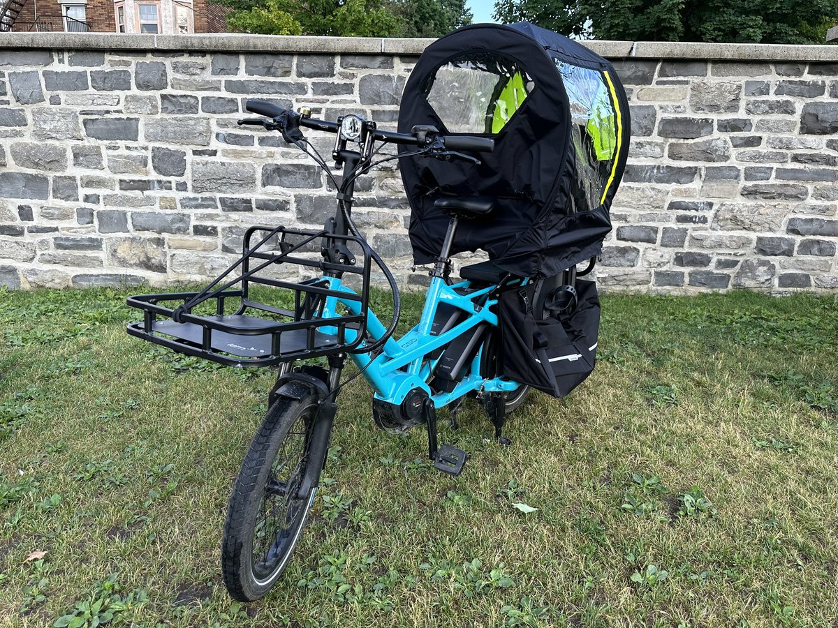 Are you looking to get outside this Thanksgiving weekend? 🦃🍂

Don't let those showers get you down! Our #ecargobikes all come with rain hoods at no additional charge☔
#Ottawa #MyOttawa #ottbike