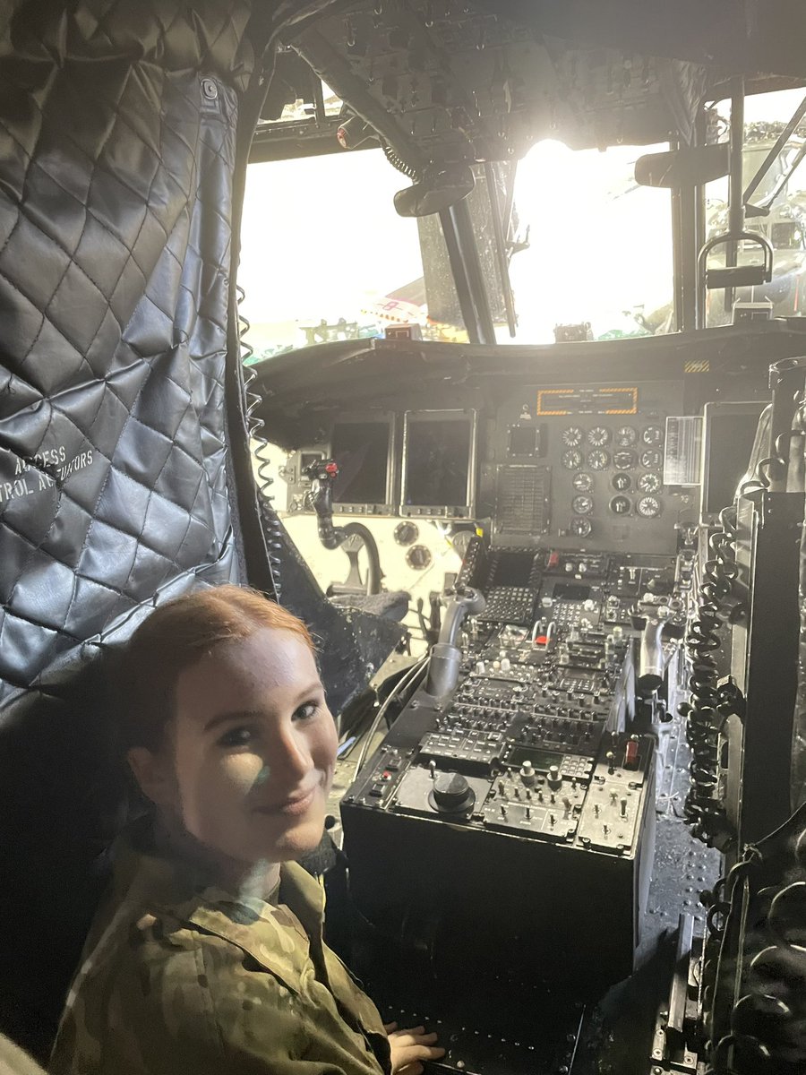 KHSCCF's tweet photo. Our @kinghamhillsch senior @aircadets enjoyed a visit to @RAF_Odiham on Tuesday, hearing about the #ChinookForce, survival equipment and the small arms bay. Thanks to all involved in the day for providing the cadets with such a hands on experience. @CCFcadets @SWRegionRAFAC https://t.co/dXHsRDGonI