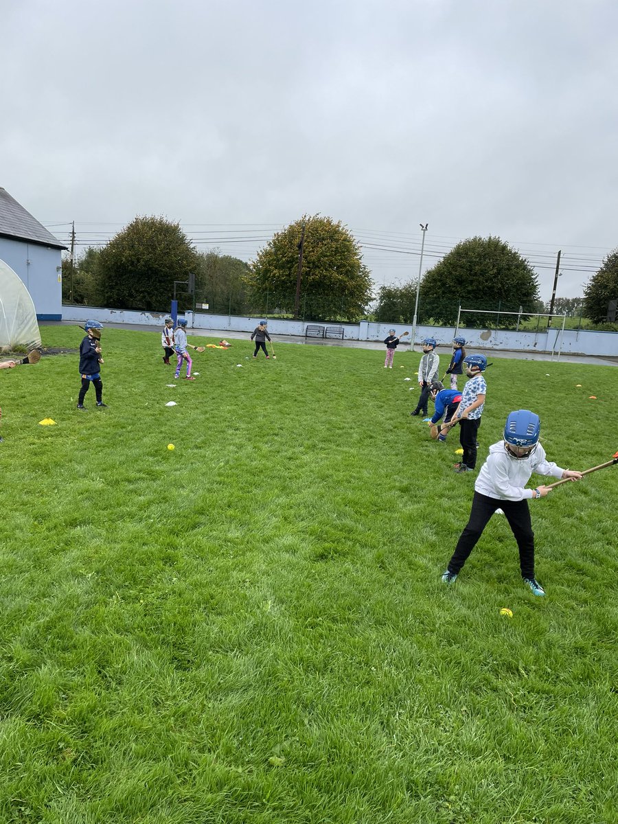 Another week of schools done. Working on striking accuracy and high catching with the @CullionHurling schools of @gscoilmullingar @gsanmhuilinn @StKennys Ballynacargy N.S. and Holy Family primary school. @coachingwh @gaaleinster