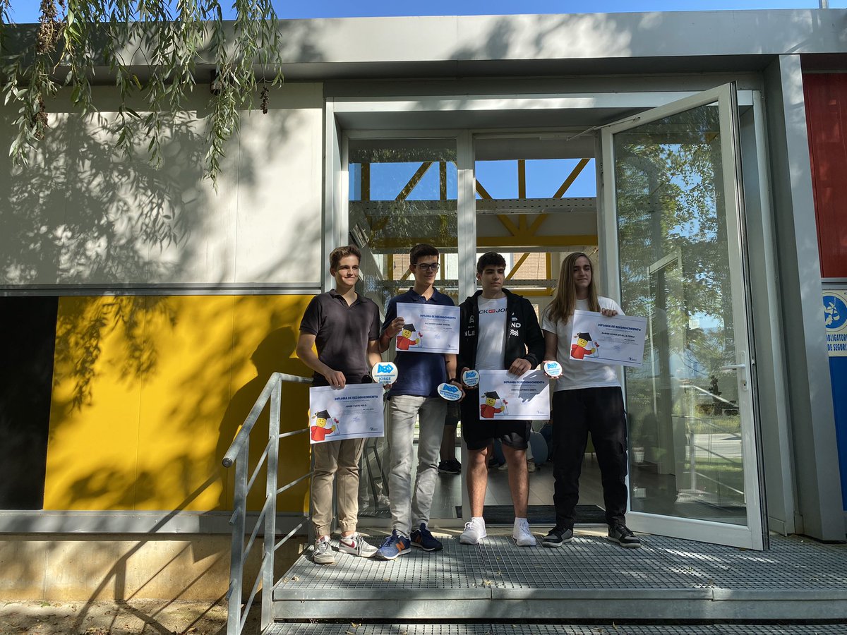 ¡Otra temporada más, volvemos con muchísimas ganas e ilusión !🥳
Estamos deseando afrontar los nuevos retos de este año juntos. 
Reconocemos además todo el trabajo, tiempo y esfuerzo que han dedicado nuestros compañeros más mayores durante su etapa como participantes.❤️💚