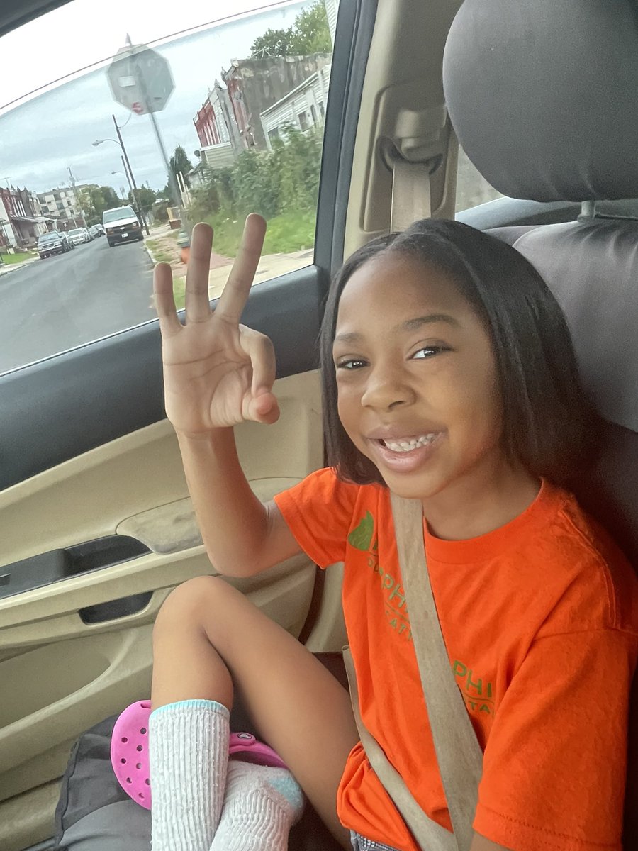 KaylaCherae's tweet photo. My world 🌎  #LLKY 🕊️❤️ https://t.co/6Vlovew6Gm