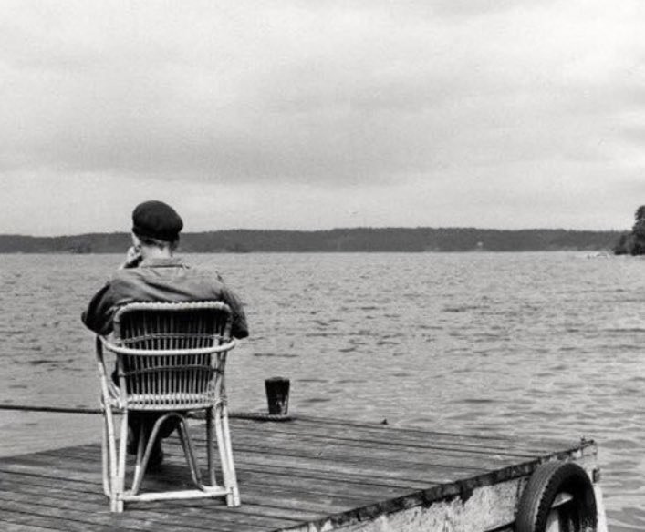 pskolojirehberi's tweet photo. Bazı insanlar kendi kendine iyileşmek zorundadır.
Kimseye yardıma ihtiyaçları olduğunu anlatmazlar, belli etmezler.

Charles Bukowski https://t.co/K2ICWgis5Q