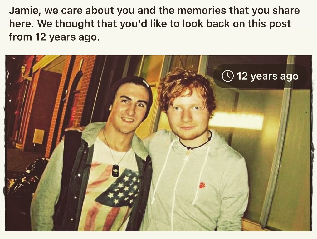 jetlaggedjamie's tweet image. you never know who's going to pop into your favourite independent record store, thanks @edsheeran for taking the time to remind me why i'll never not have a beard again! 

(also #AutumnVariations is a lovely album)

 #supportrecordstores #edsheeran #banquetrecords