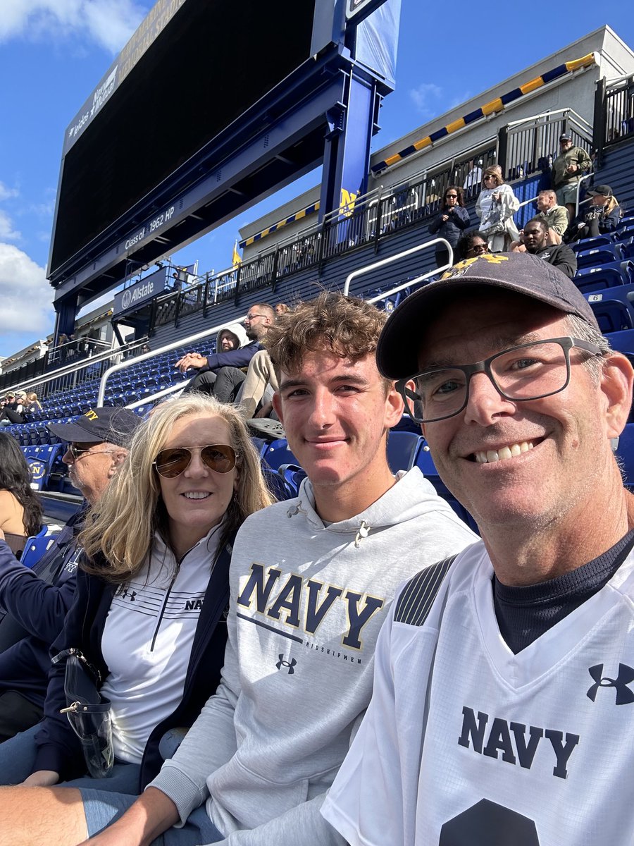 TomWarren1357's tweet photo. Let’s #GoNavy #BeatUNT https://t.co/zgCi1sHI0Z