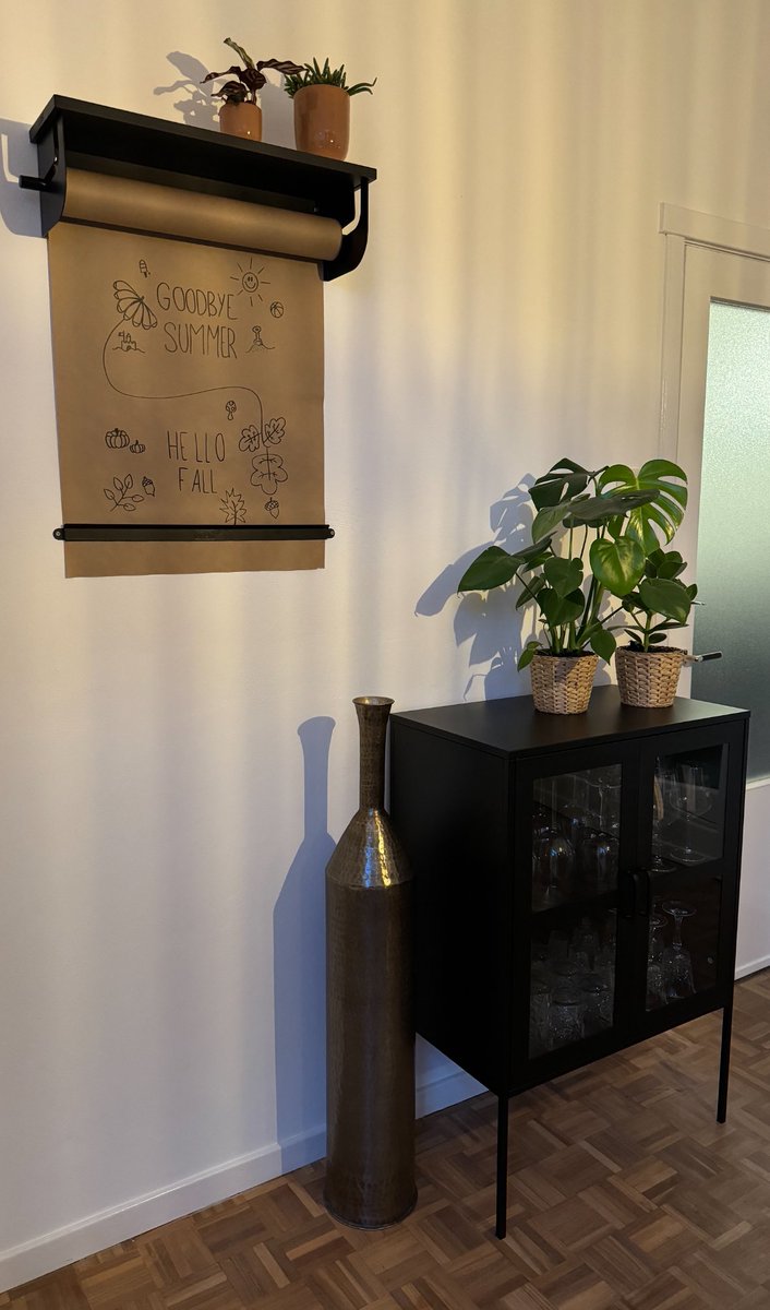 Weer is wat anders dan een wijnrek aan de muur 😉

#opzoeknaarinspiratievoordevolgendeplaat