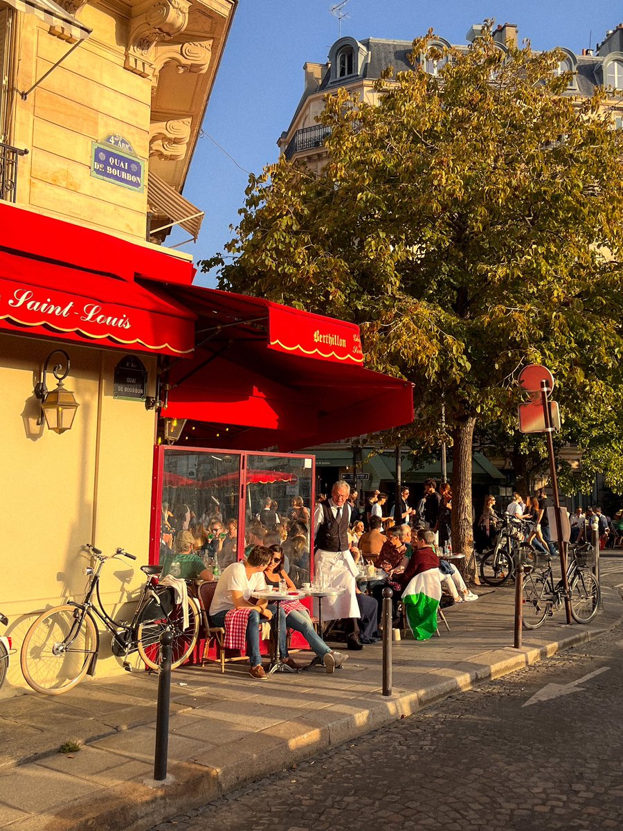 maximevisticot's tweet photo. Quel plaisir les balades photo sous le soleil de Paris https://t.co/Hlin06ssHa